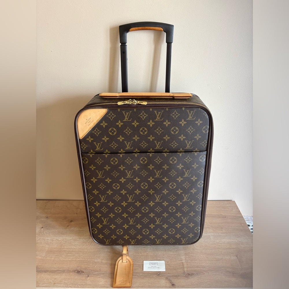 Authentic Louis Vuitton pegase 45 monogram suitcase